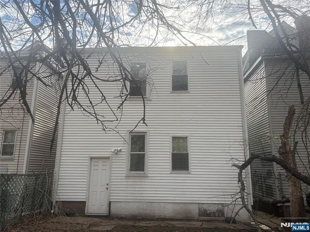 185 Seymour Avenue, Newark, NJ 07108