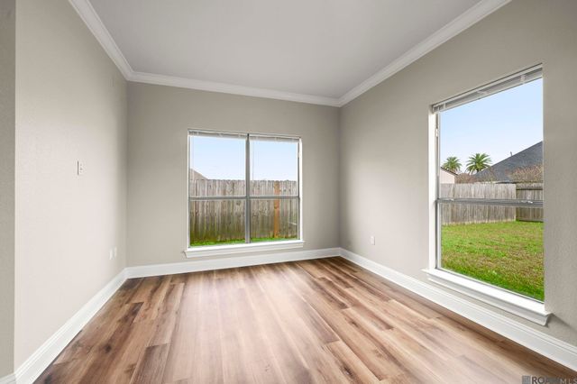 41206 Colonial Dr, Sorrento, LA 70778