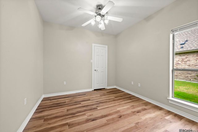 41206 Colonial Dr, Sorrento, LA 70778