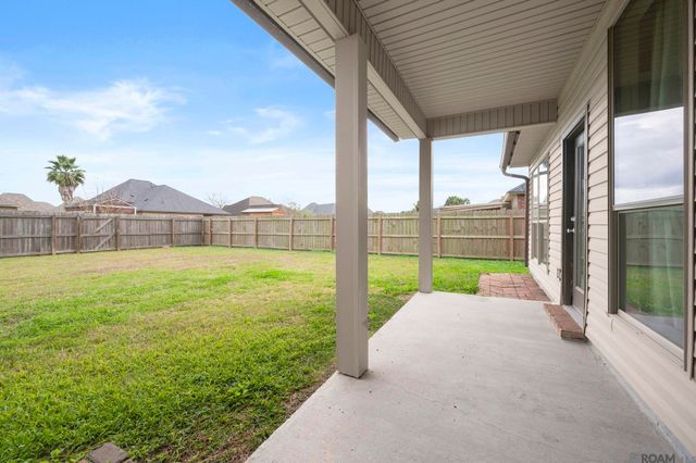 41206 Colonial Dr, Sorrento, LA 70778