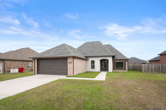 41206 Colonial Dr, Sorrento, LA 70778