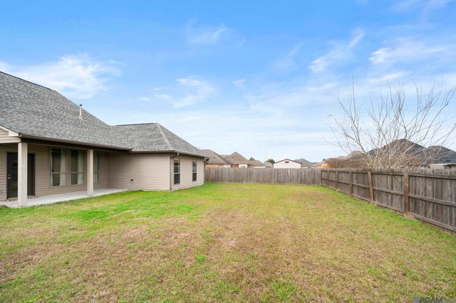 41206 Colonial Dr, Sorrento, LA 70778