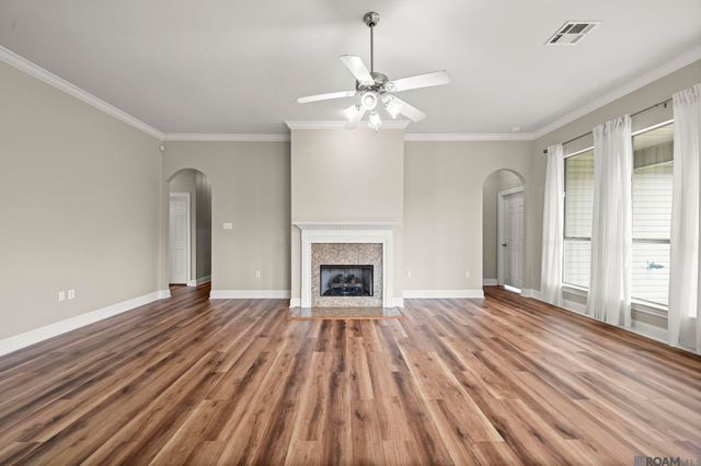 41206 Colonial Dr, Sorrento, LA 70778