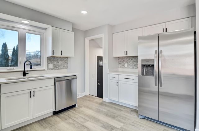 6739 New Hampshire Avenue, Hammond, IN 46323