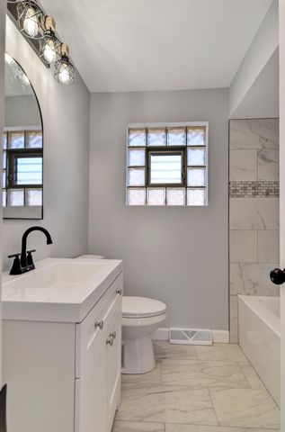 6739 New Hampshire Avenue, Hammond, IN 46323