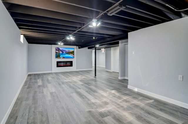 6739 New Hampshire Avenue, Hammond, IN 46323