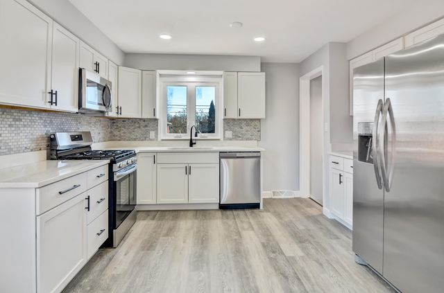 6739 New Hampshire Avenue, Hammond, IN 46323