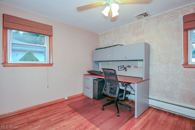944 Larkridge Avenue, Youngstown, OH 44512