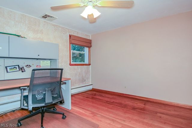 944 Larkridge Avenue, Youngstown, OH 44512