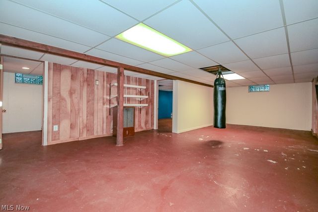944 Larkridge Avenue, Youngstown, OH 44512