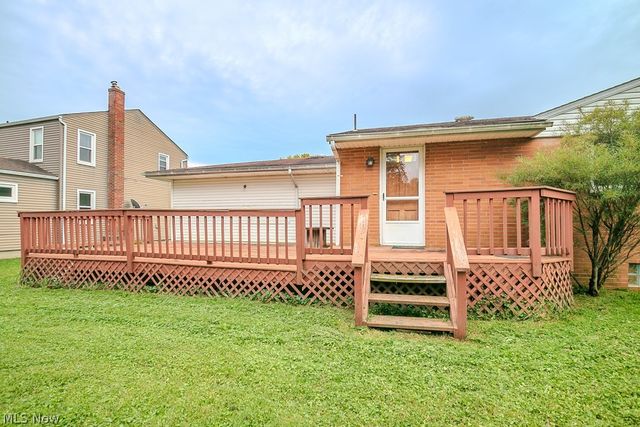 944 Larkridge Avenue, Youngstown, OH 44512