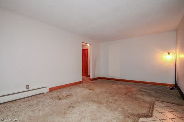 944 Larkridge Avenue, Youngstown, OH 44512