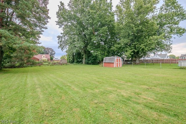 944 Larkridge Avenue, Youngstown, OH 44512