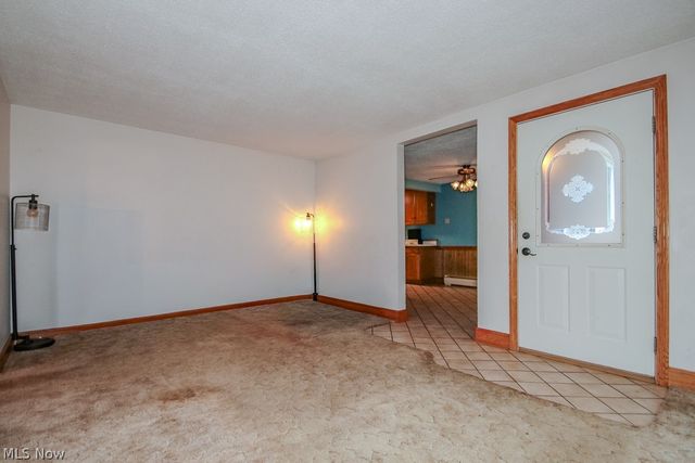 944 Larkridge Avenue, Youngstown, OH 44512