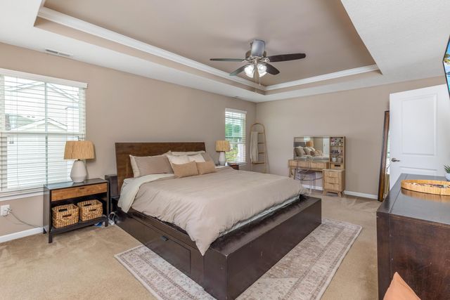 118 Stirling Way, Pataskala, OH 43062
