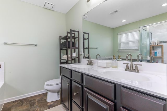 118 Stirling Way, Pataskala, OH 43062