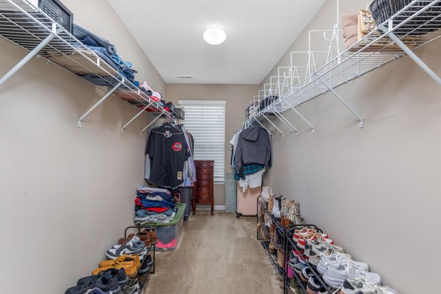 118 Stirling Way, Pataskala, OH 43062