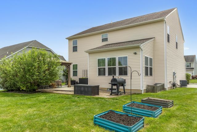 118 Stirling Way, Pataskala, OH 43062