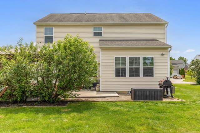 118 Stirling Way, Pataskala, OH 43062