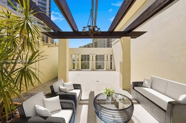 120 Jefferson Avenue 12022, Miami Beach, FL 33139