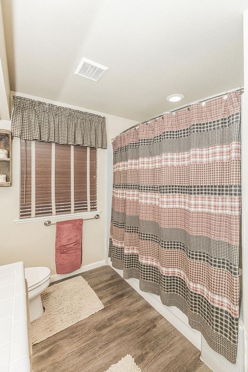 Image 28 of property listing at 8531 N Rowell Avenue, Fresno, CA 93720