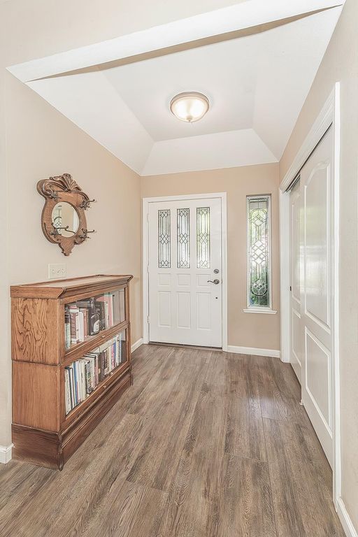 Image 4 of property listing at 8531 N Rowell Avenue, Fresno, CA 93720