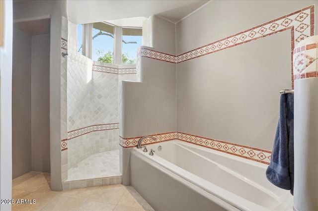 10040 E HAPPY VALLEY Road 1049, Scottsdale, AZ 85255