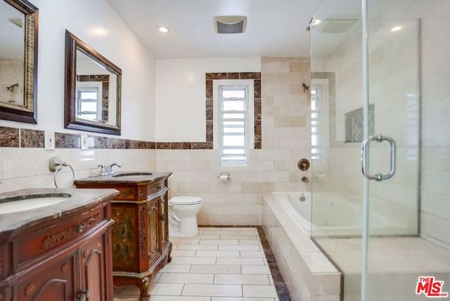 7230 W 90Th Street, Los Angeles, CA 90045