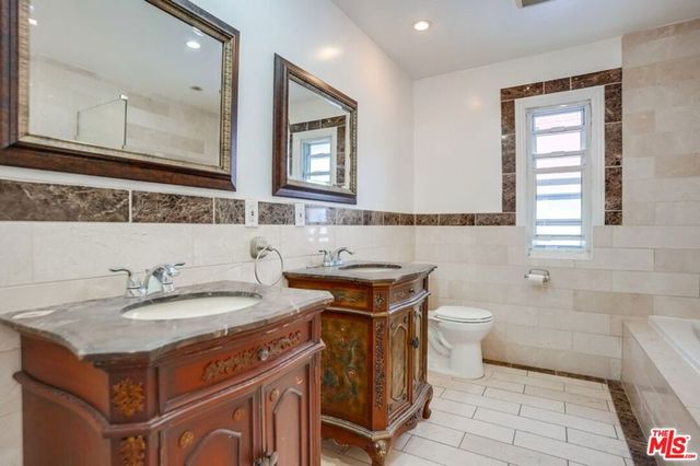 7230 W 90Th Street, Los Angeles, CA 90045