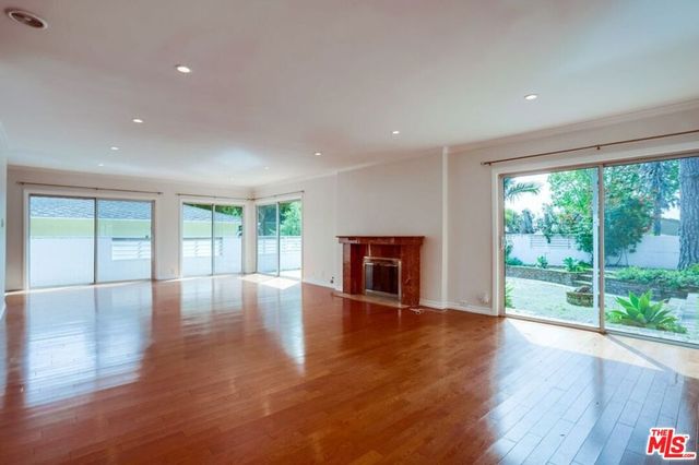 7230 W 90Th Street, Los Angeles, CA 90045