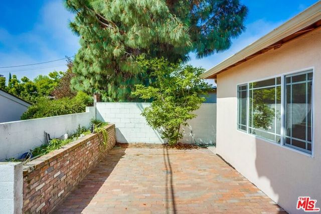 7230 W 90Th Street, Los Angeles, CA 90045