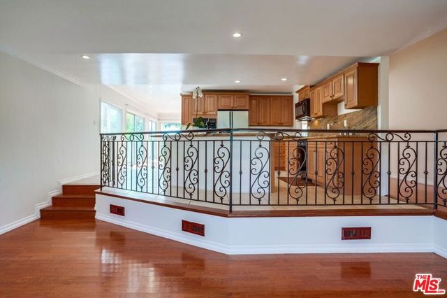 7230 W 90Th Street, Los Angeles, CA 90045
