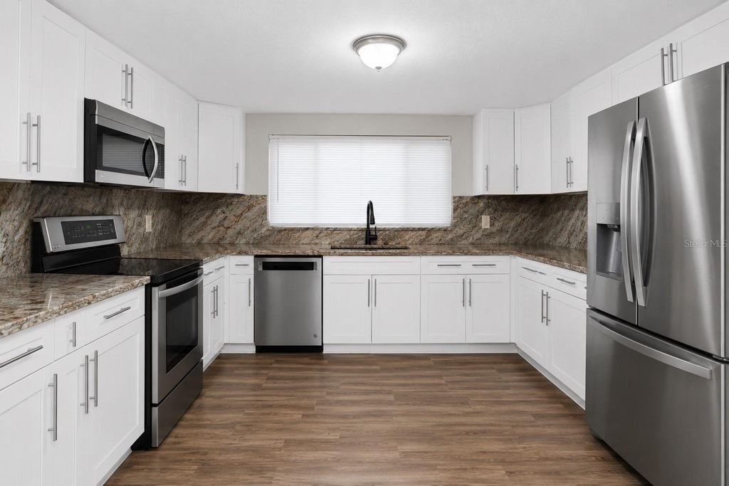 Image 3 of property listing at 1205 E SENECA AVENUE, Tampa, FL 33612