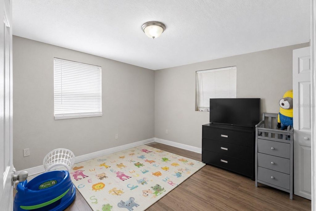 Image 24 of property listing at 1205 E SENECA AVENUE, Tampa, FL 33612