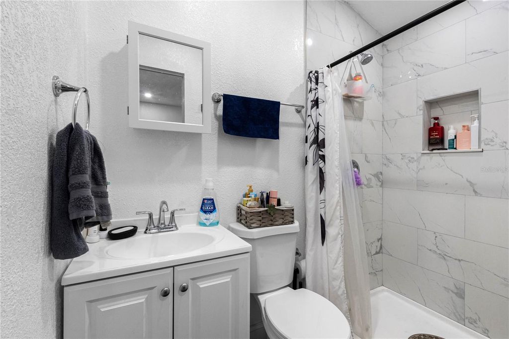 Image 7 of property listing at 1205 E SENECA AVENUE, Tampa, FL 33612