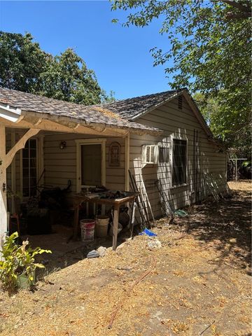 22665 Califa Street, Woodland Hills, CA 91367