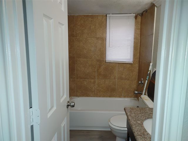 6204 Culberson Street 12, Houston, TX 77021