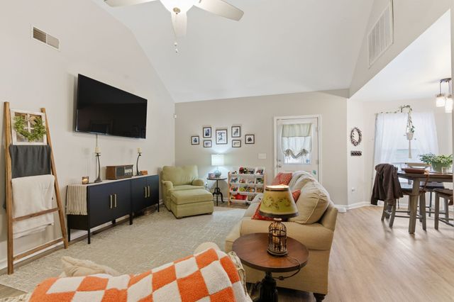 101 Jessikas Pl, Dickson, TN 37055