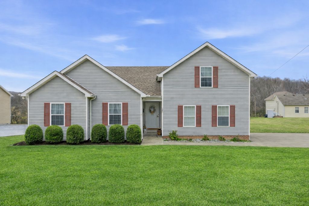 101 Jessikas Pl, Dickson, TN 37055