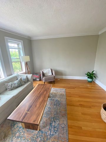 318 Sherman Avenue 1, Evanston, IL 60202