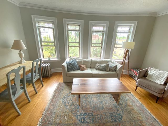 318 Sherman Avenue 1, Evanston, IL 60202