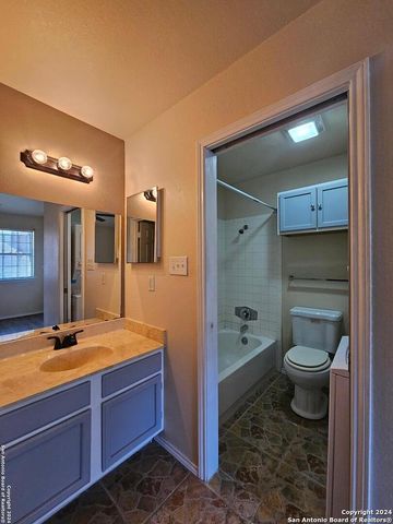 4803 Hamilton Wolfe Rd Apt 312, San Antonio, TX 78229