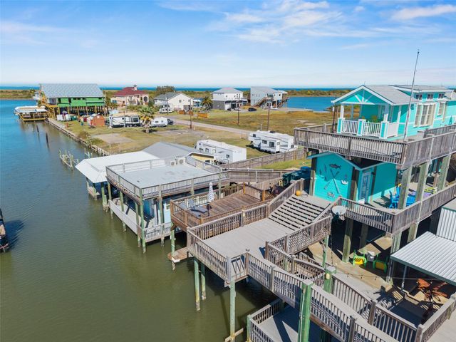 1287 N Crystal Beach Road, Crystal Beach, TX 77650