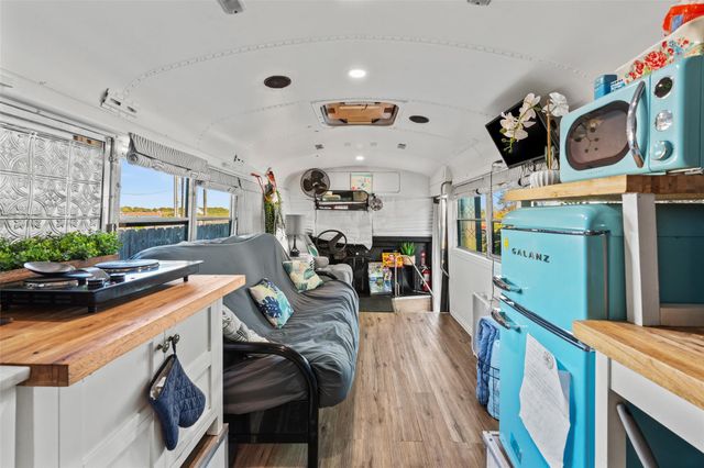 1287 N Crystal Beach Road, Crystal Beach, TX 77650