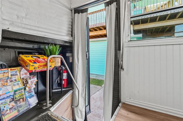 1287 N Crystal Beach Road, Crystal Beach, TX 77650