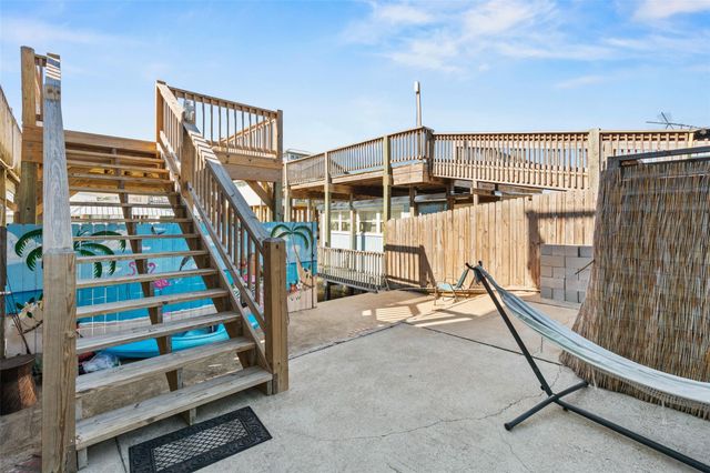 1287 N Crystal Beach Road, Crystal Beach, TX 77650