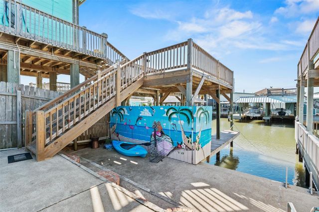 1287 N Crystal Beach Road, Crystal Beach, TX 77650