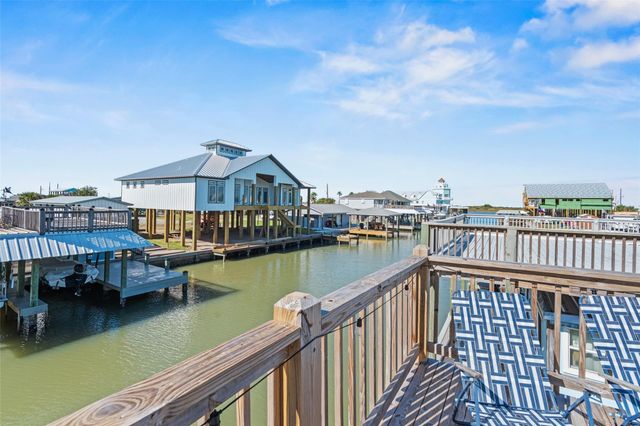 1287 N Crystal Beach Road, Crystal Beach, TX 77650