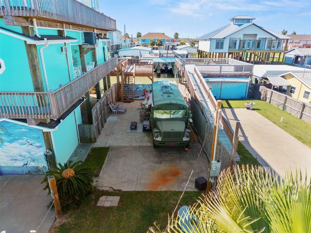 1287 N Crystal Beach Road, Crystal Beach, TX 77650