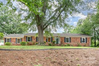1925 Montclair Avenue, Gastonia, NC 28054
